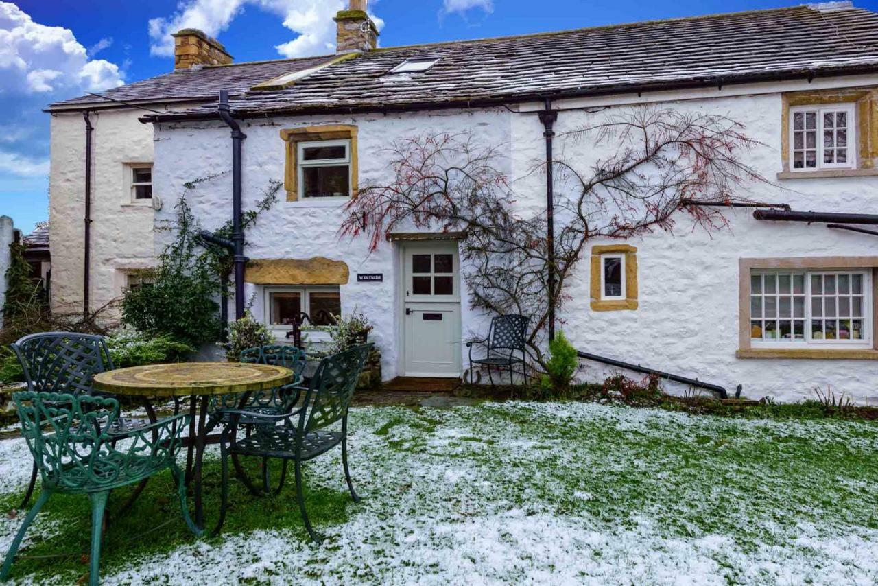 Westside Cottage, Newby, Clapham, Yorkshire Dales National Park, Famous Three Peaks, Near The Lake District, Pets Are Welcome Newby  Екстериор снимка